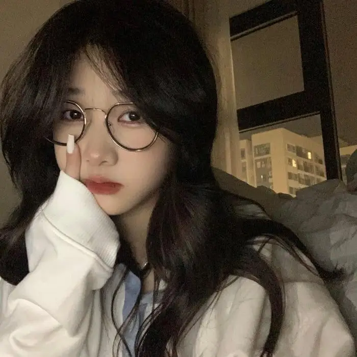 Ảnh Đại Diện Gái Xinh: Nhận Diện Ngay Vẻ Đẹp Riêng Của Bạn 1