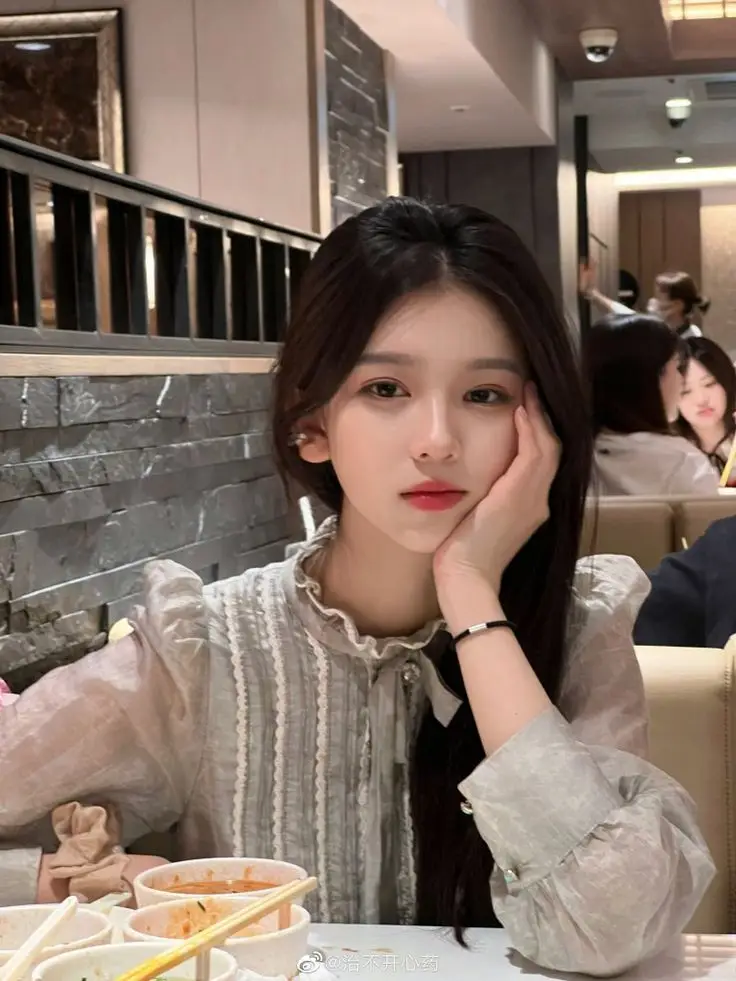 Ảnh Avatar Đẹp Cho Con Gái Tỏa Sáng 42