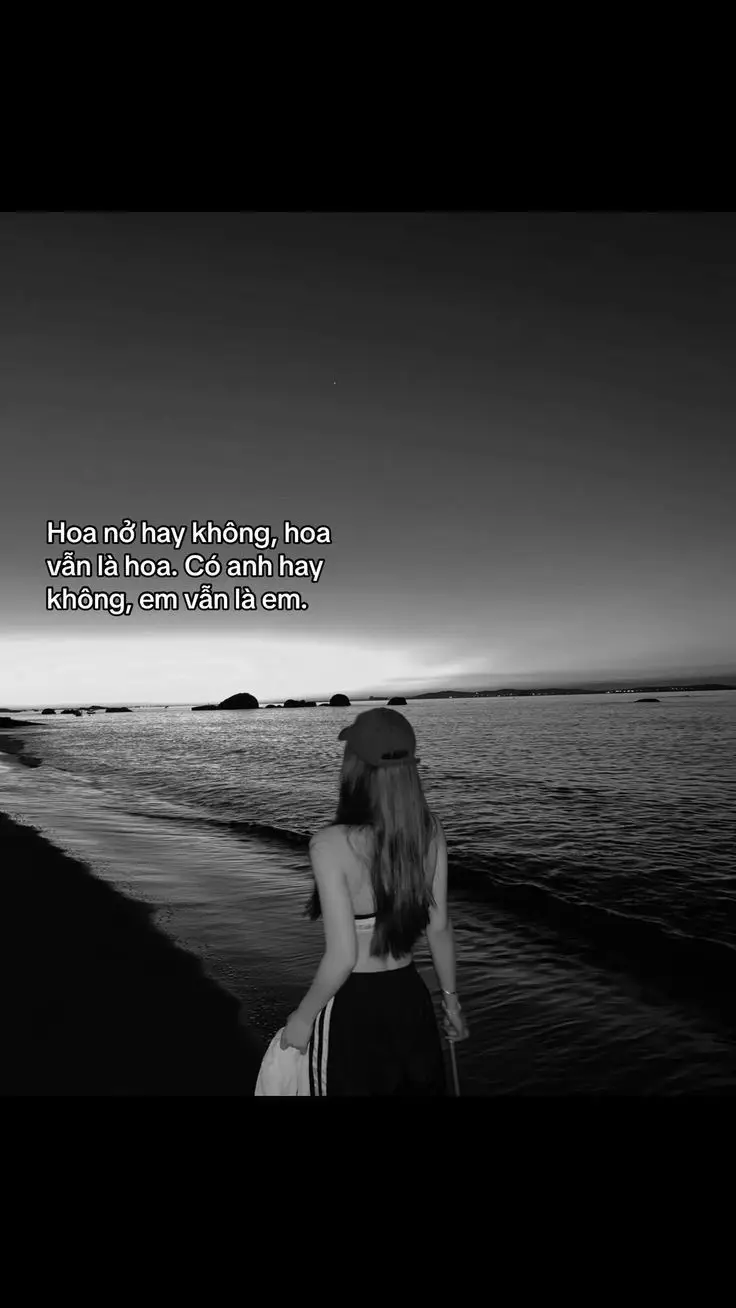 Ảnh Buồn Tâm Trạng Con Gái: Hình Ảnh Gợi Nhớ Và Cảm Xúc 17