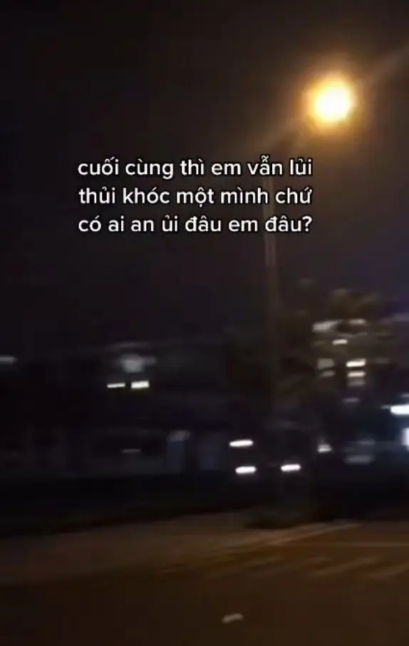 Ảnh Buồn Tâm Trạng Con Gái: Hình Ảnh Gợi Nhớ Và Cảm Xúc 44