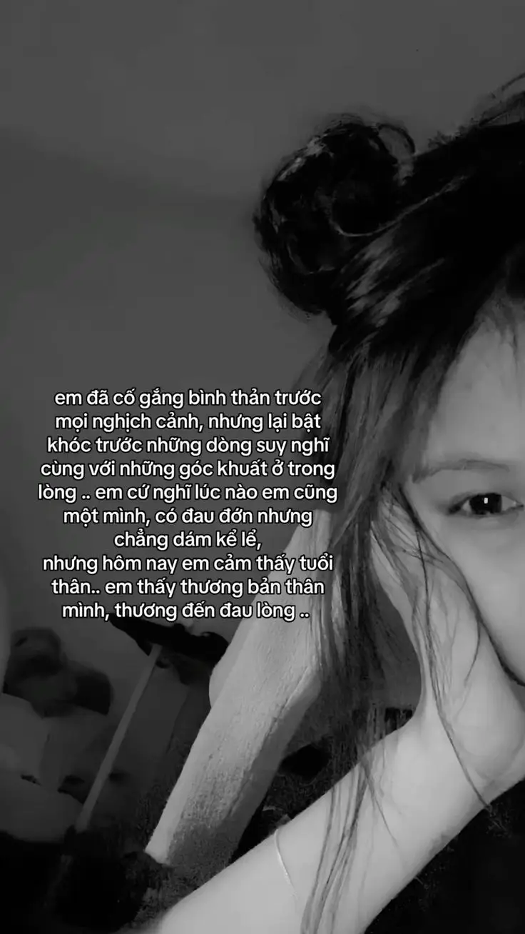 Ảnh Buồn Tâm Trạng Con Gái: Hình Ảnh Gợi Nhớ Và Cảm Xúc 46