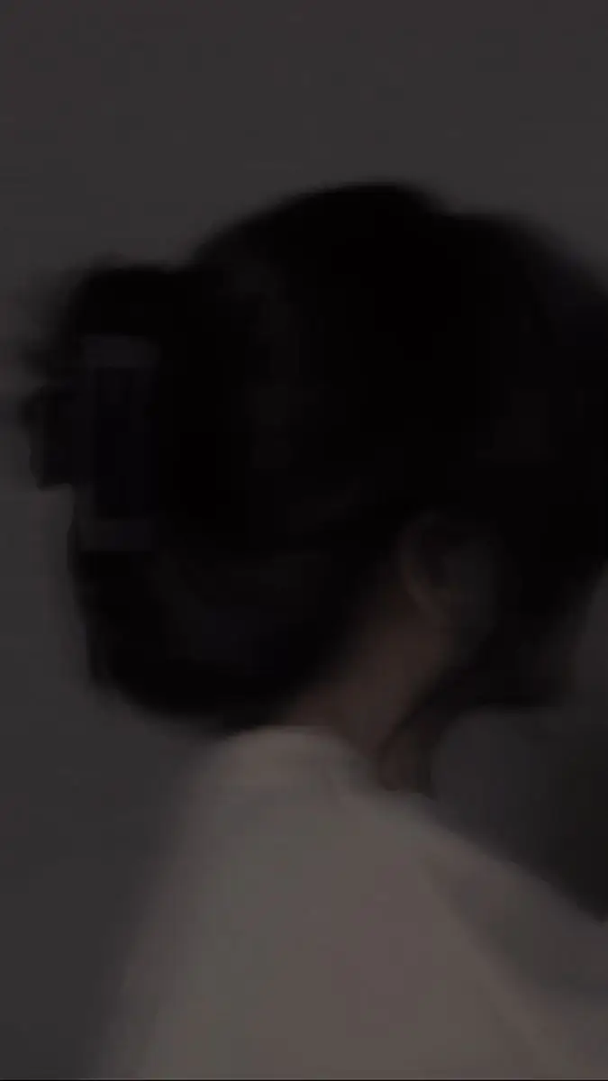 Ảnh Con Gái Che Mặt - Vẻ Đẹp Bí Ẩn Qua Những Bức Ảnh 51