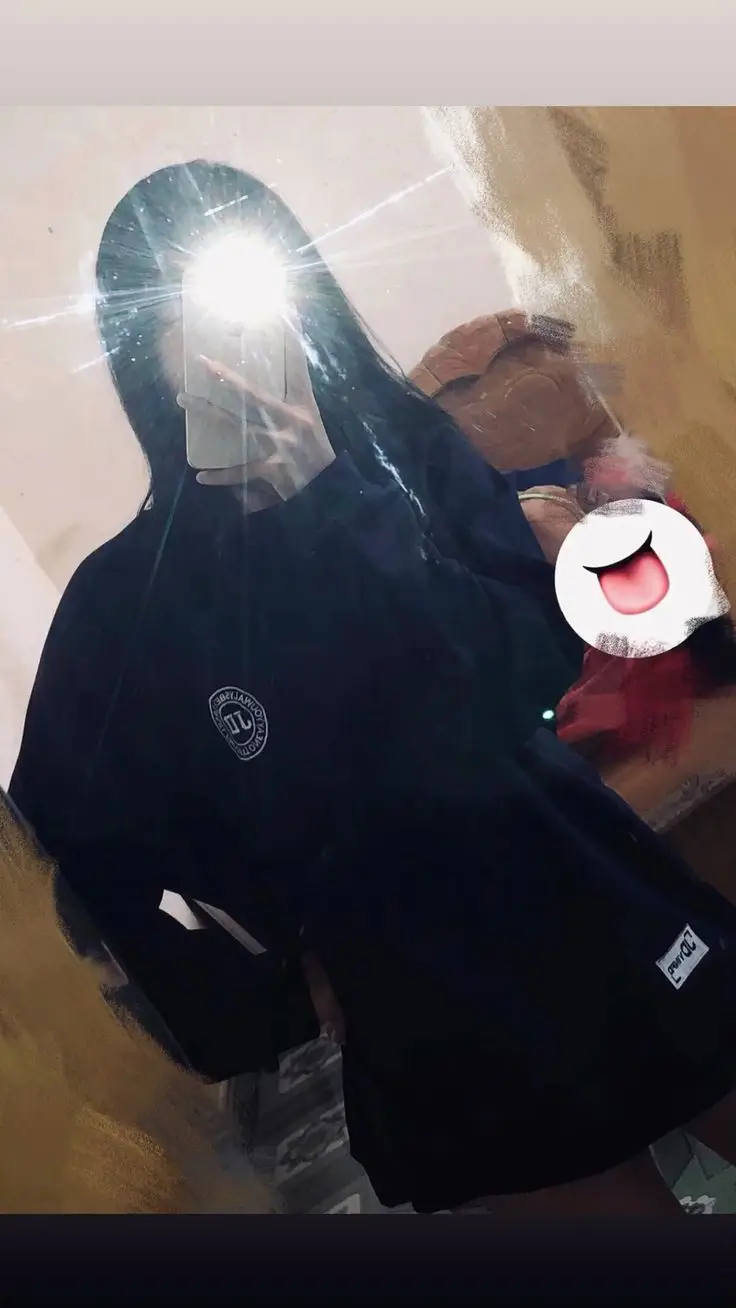 Ảnh Con Gái Chụp Trước Gương - Bộ Sưu Tập 50 Hình Ảnh Đẹp Nhất 46