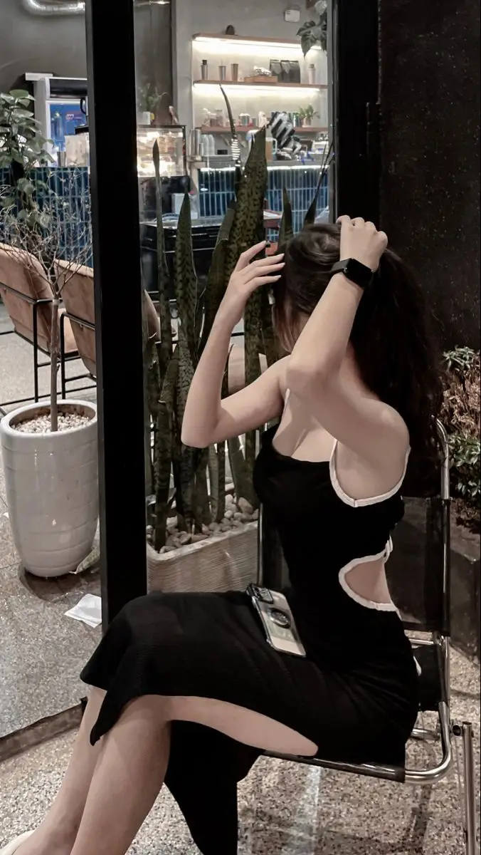 Ảnh Gái 18 Tuổi Che Mặt - Hình Ảnh Ngây Thơ Đáng Yêu 21