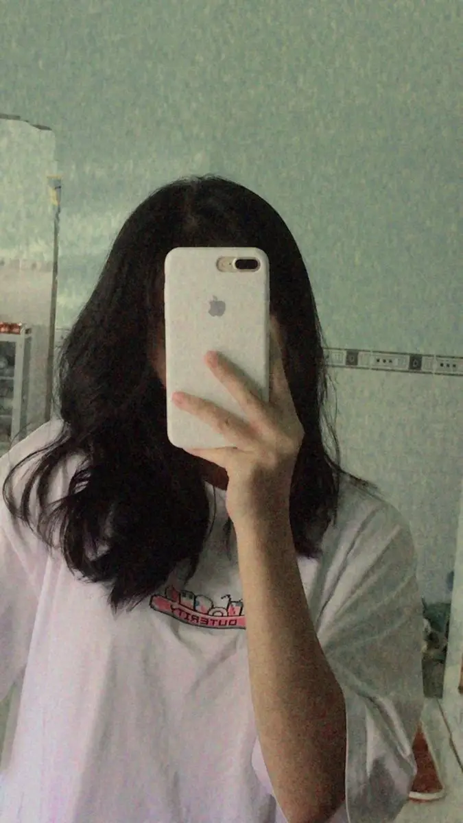 Ảnh Gái 18 Tuổi Che Mặt - Hình Ảnh Ngây Thơ Đáng Yêu 39