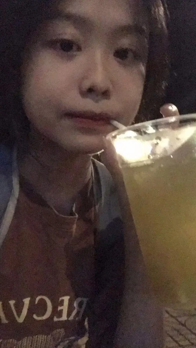 Ảnh Gái 18 Tuổi Che Mặt - Hình Ảnh Ngây Thơ Đáng Yêu 51