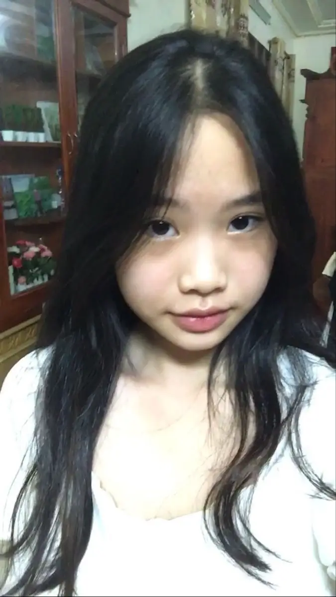 Ảnh gái 2k10 che mặt - Sự đáng yêu trong phong cách bí ẩn 10