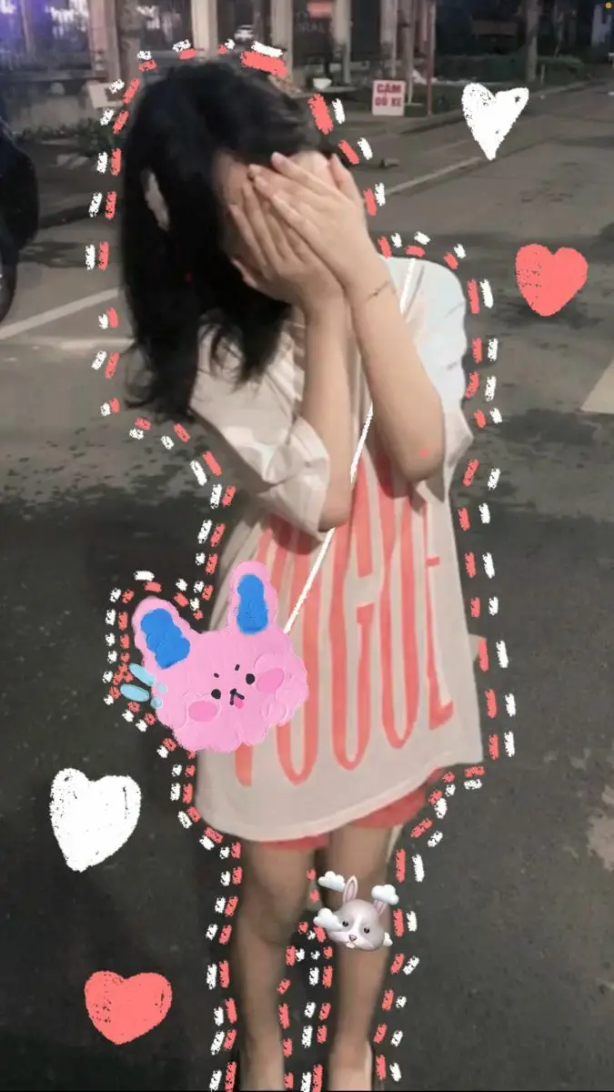 Ảnh gái 2k10 che mặt - Sự đáng yêu trong phong cách bí ẩn 13