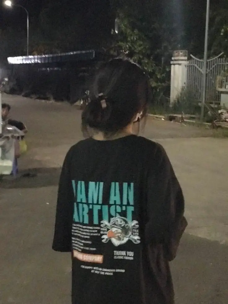 Ảnh gái 2k10 che mặt - Sự đáng yêu trong phong cách bí ẩn 45