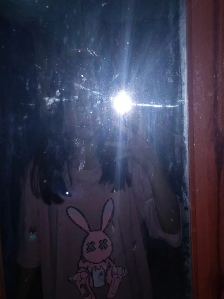 Ảnh Gái 2k11 Che Mặt: Vẻ Đẹp Thời Thượng Của Giới Trẻ 41