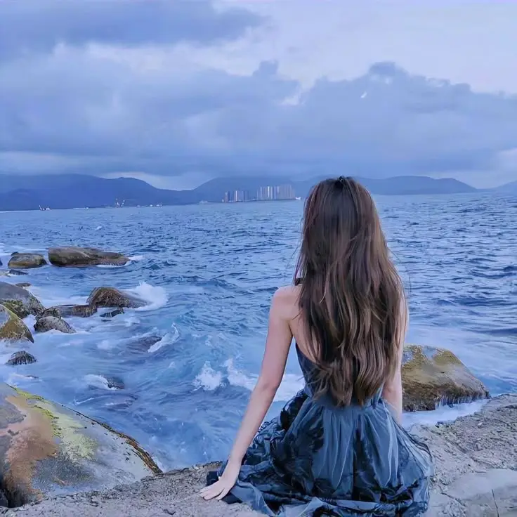 Ảnh Gái Chụp Sau Lưng: Chụp Hình Nghệ Thuật Từ Phía Sau 55