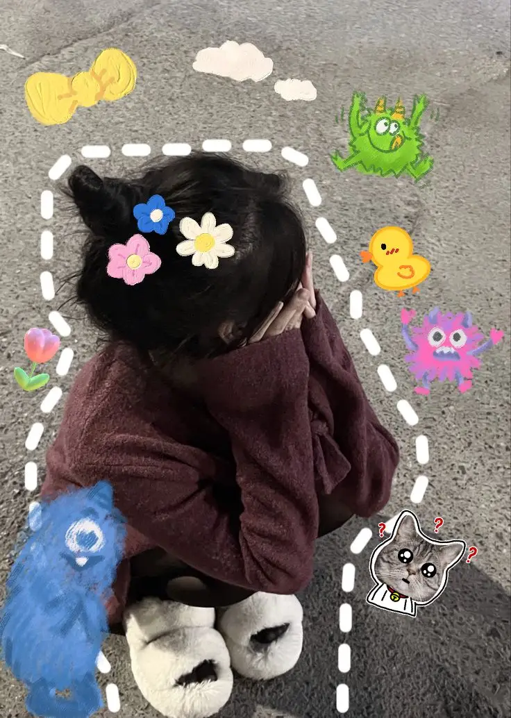 Ảnh Gái Cute Che Mặt Đơn Giản 30