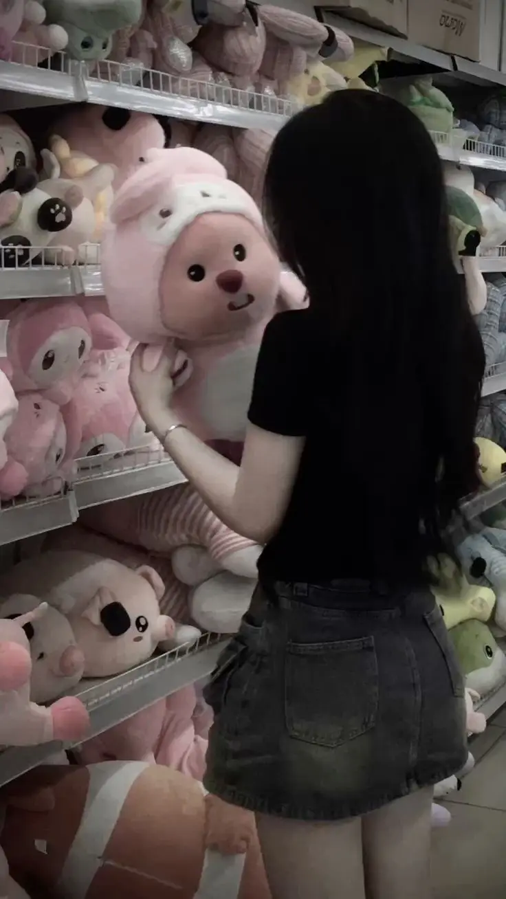 Ảnh Gái Cute Che Mặt Đơn Giản 56