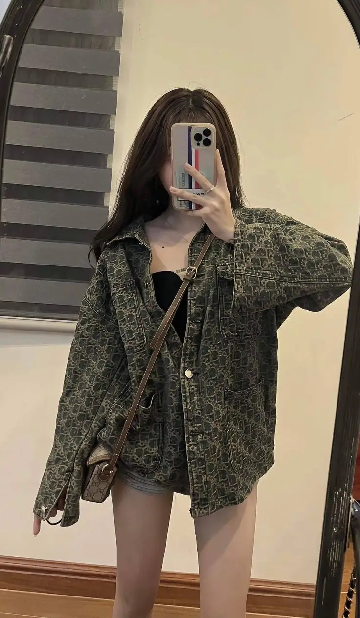 Ảnh Gái Đẹp Chụp Trước Gương Tỏa Sáng 32