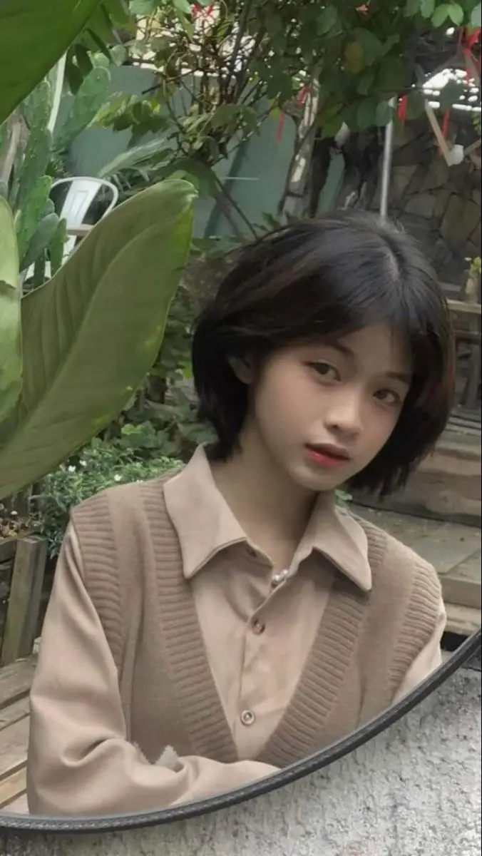 Ảnh Gái Đẹp Tóc Ngắn - Trở Thành Món Quà Tuyệt Vời 45