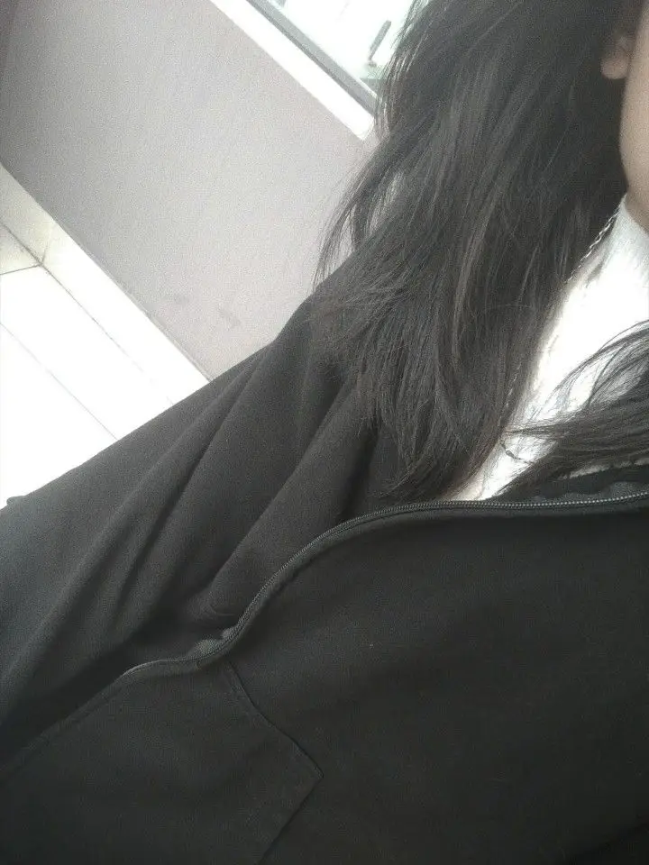 Ảnh Gái Đẹp Tóc Ngắn Che Mặt: Sự Cuốn Hút Trong Bí Ẩn 16