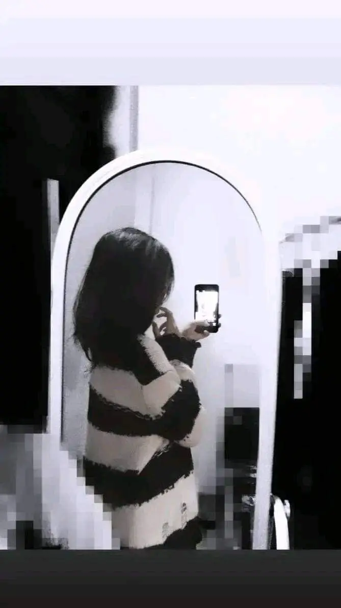 Ảnh Gái Đẹp Tóc Ngắn Che Mặt: Sự Cuốn Hút Trong Bí Ẩn 17