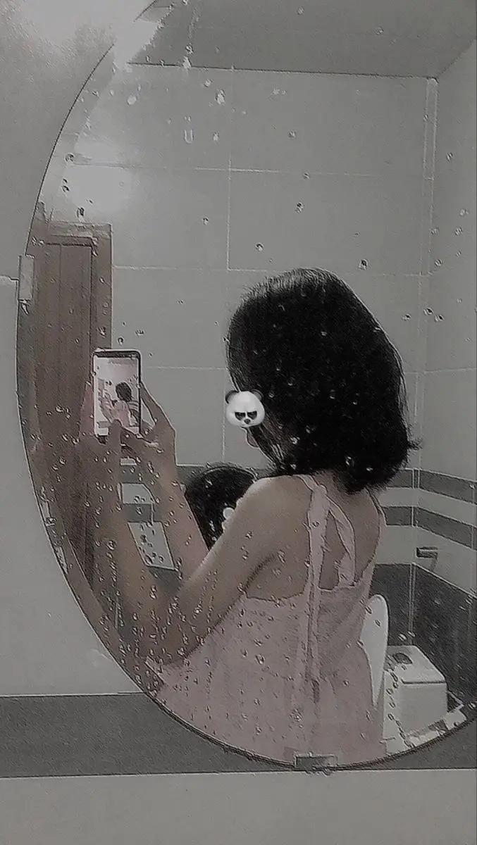 Ảnh Gái Đẹp Tóc Ngắn Che Mặt: Sự Cuốn Hút Trong Bí Ẩn 24