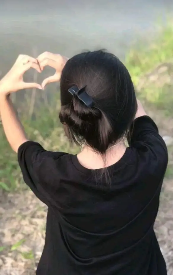 Ảnh Gái Đẹp Tóc Ngắn Che Mặt: Sự Cuốn Hút Trong Bí Ẩn 26