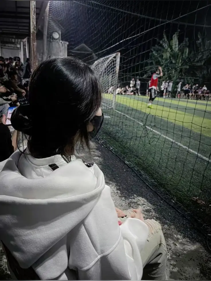 Ảnh Gái Đẹp Tóc Ngắn Che Mặt: Sự Cuốn Hút Trong Bí Ẩn 28