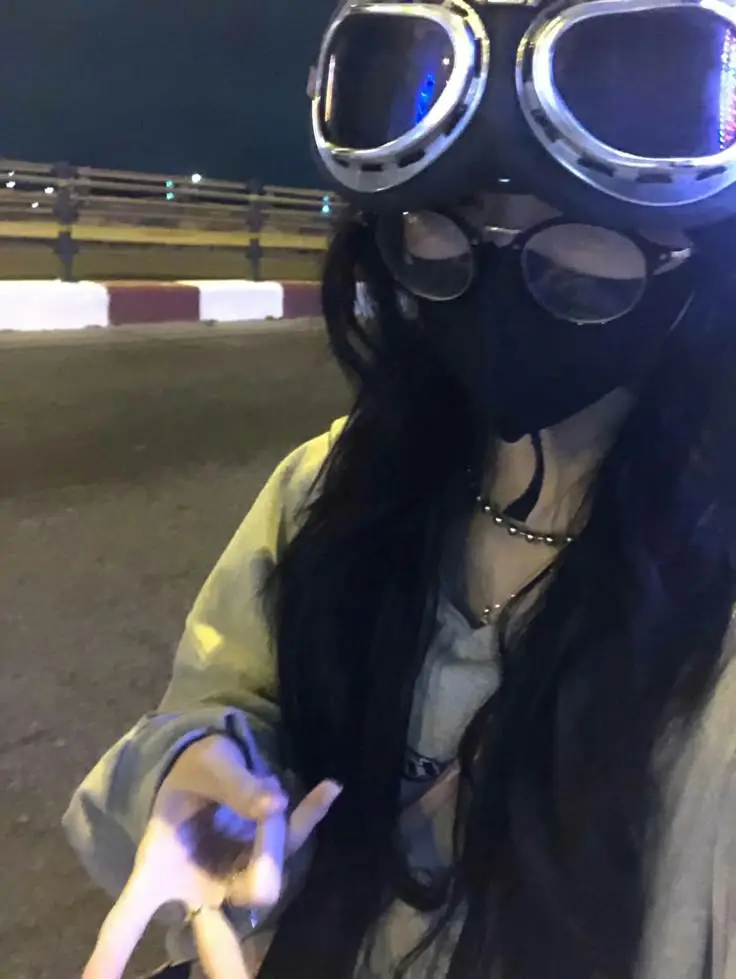 Ảnh Gái Đẹp Tóc Ngắn Che Mặt: Sự Cuốn Hút Trong Bí Ẩn 30