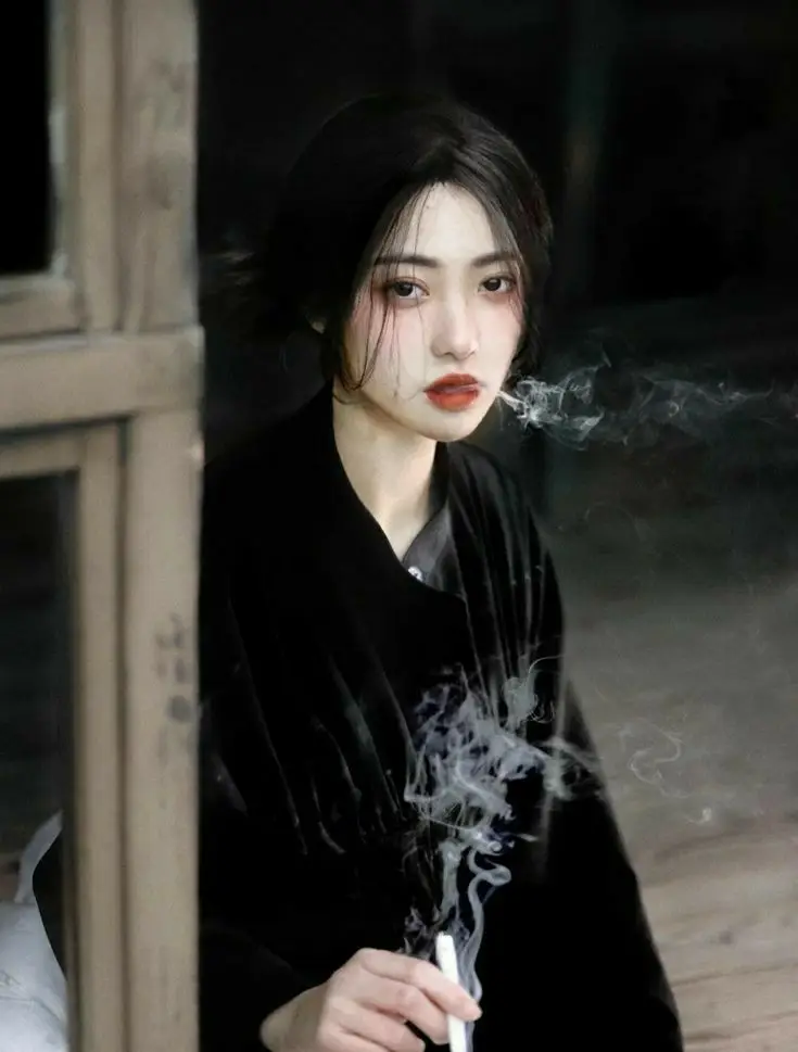 Ảnh Gái Trung Quốc Ngầu: Vẻ Đẹp Cá Tính Và Quyến Rũ 10