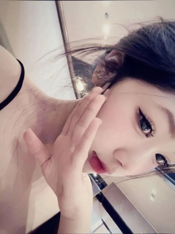 Ảnh Gái Trung Quốc Ngầu: Vẻ Đẹp Cá Tính Và Quyến Rũ 39