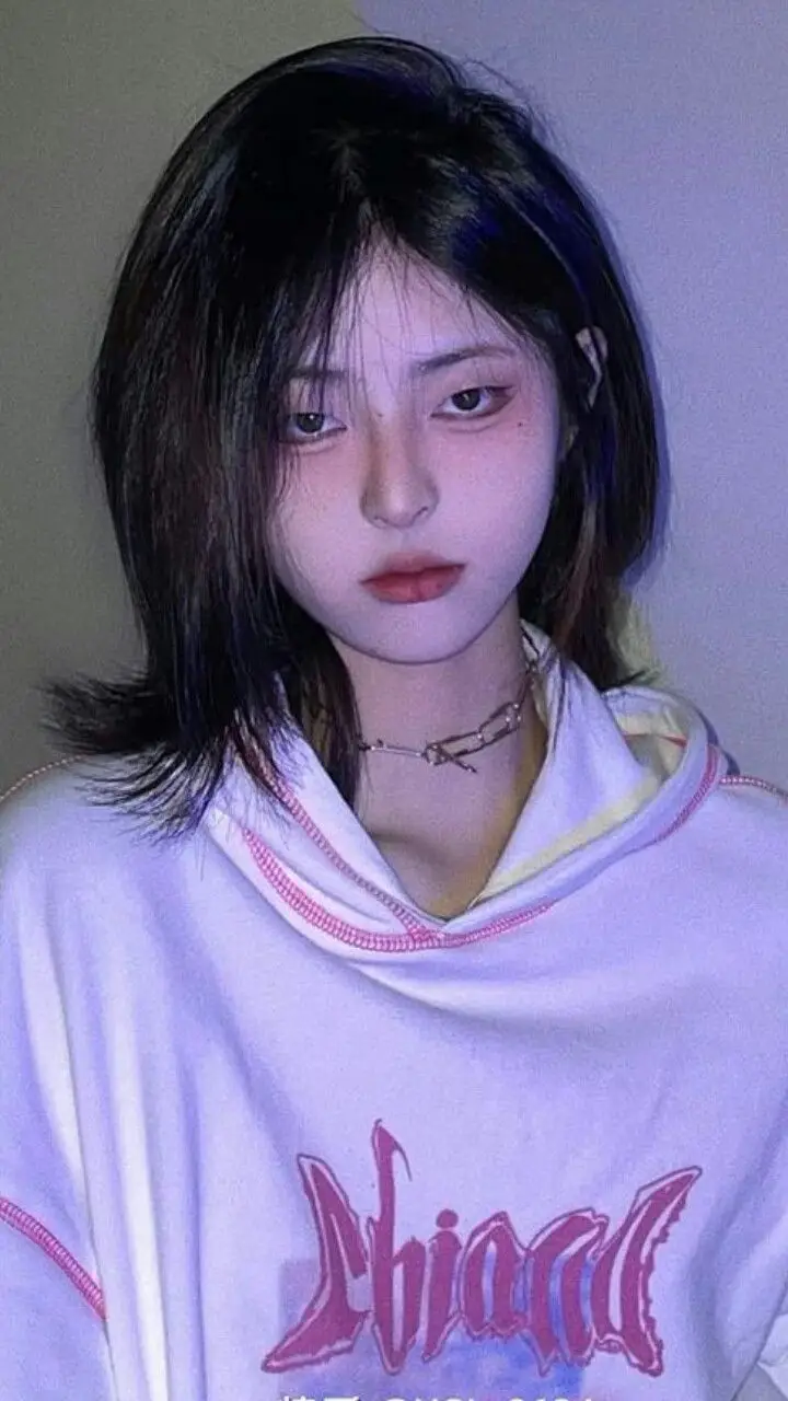 Ảnh Gái Trung Quốc Ngầu: Vẻ Đẹp Cá Tính Và Quyến Rũ 50