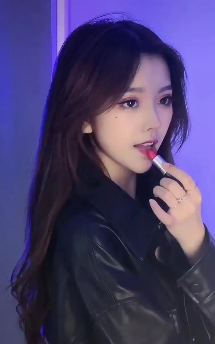 Ảnh Gái Trung Quốc Ngầu: Vẻ Đẹp Cá Tính Và Quyến Rũ 54