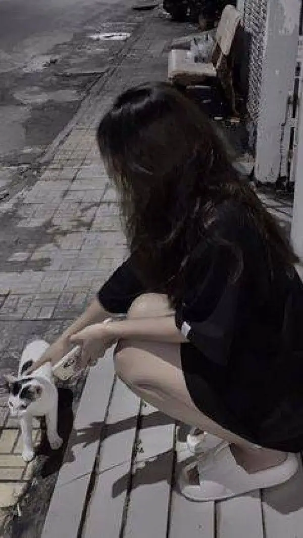 Ảnh Gái Xinh Che Mặt Tóc Dài: Vẻ Đẹp Bí Ẩn 30