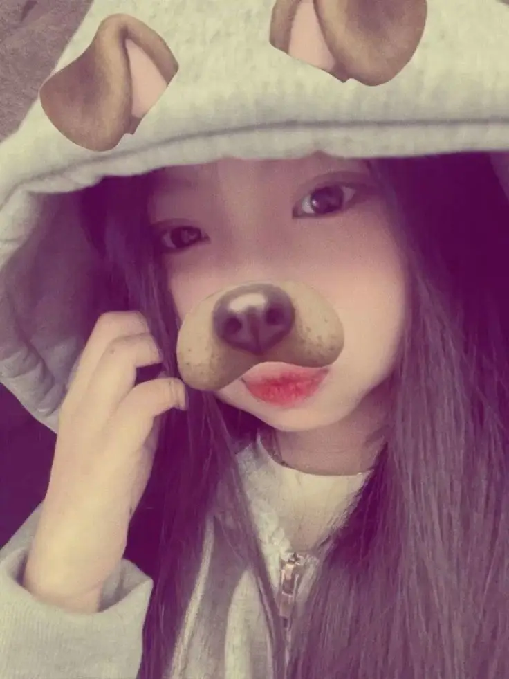 Ảnh Gái Xinh Chụp Cận Mặt: Khắc Họa Nét Đẹp Từ Chi Tiết 2