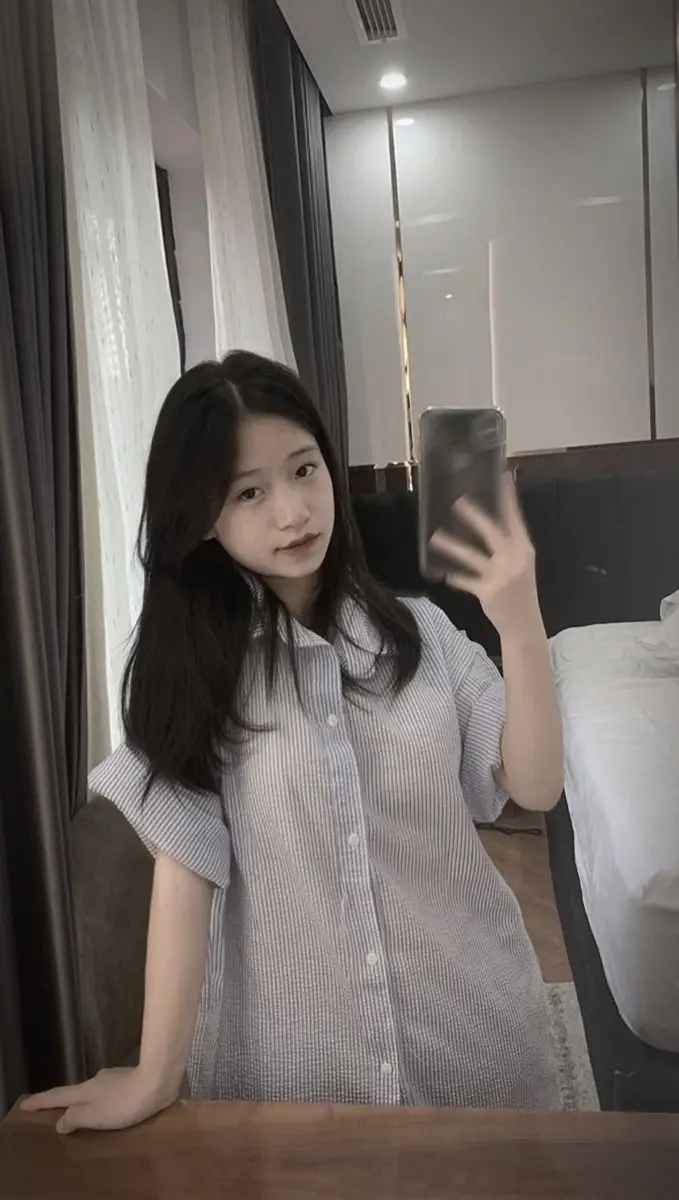 Ảnh Gái Xinh Chụp Cận Mặt: Khắc Họa Nét Đẹp Từ Chi Tiết 15