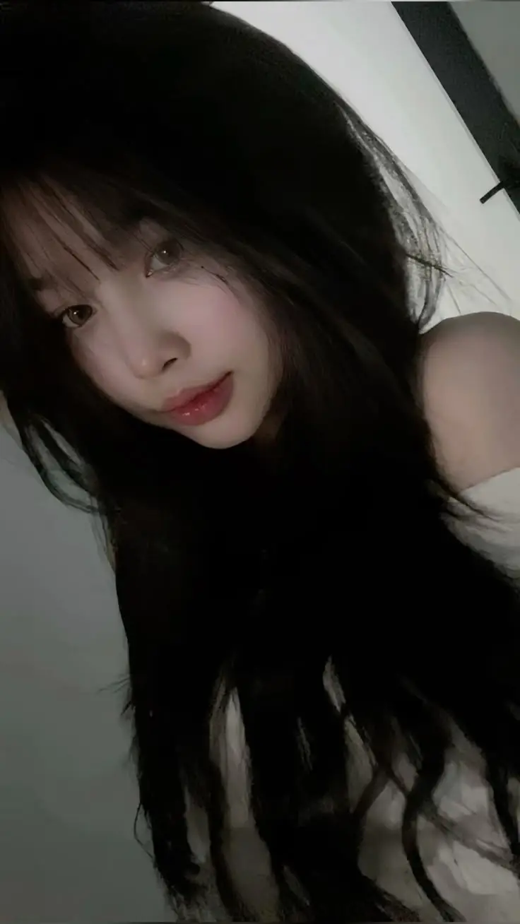 Ảnh Gái Xinh Chụp Cận Mặt: Khắc Họa Nét Đẹp Từ Chi Tiết 26