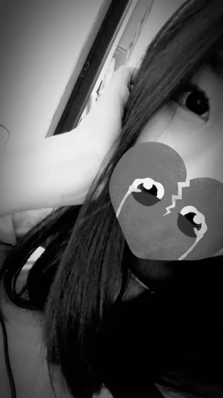 Ảnh Gái Xinh Chụp Cận Mặt: Khắc Họa Nét Đẹp Từ Chi Tiết 27