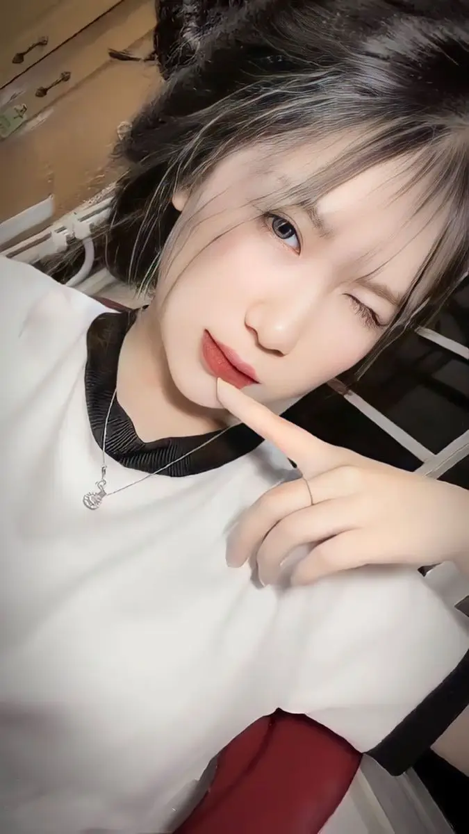 Ảnh Gái Xinh Chụp Cận Mặt: Khắc Họa Nét Đẹp Từ Chi Tiết 49