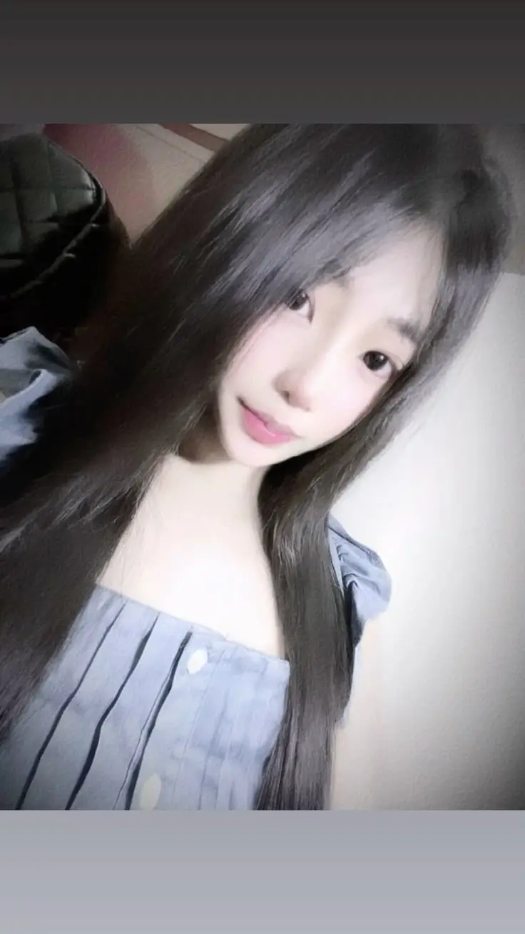 Ảnh Gái Xinh Chụp Cận Mặt: Khắc Họa Nét Đẹp Từ Chi Tiết 50