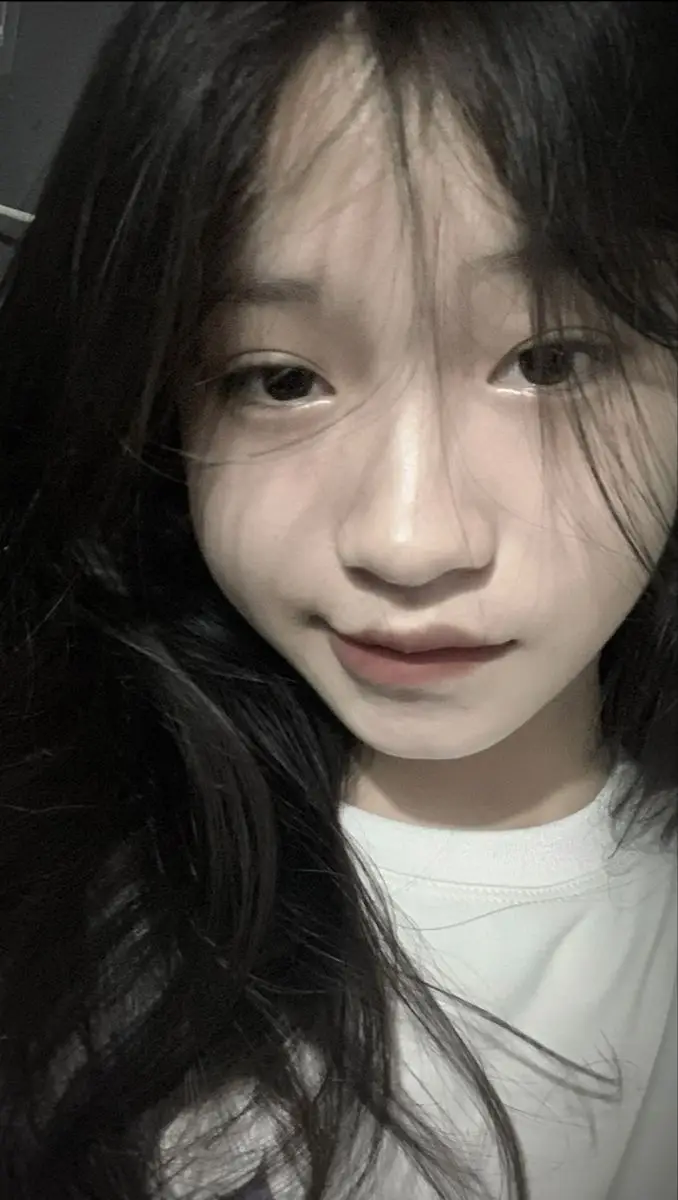 Ảnh Gái Xinh Chụp Cận Mặt: Khắc Họa Nét Đẹp Từ Chi Tiết 53