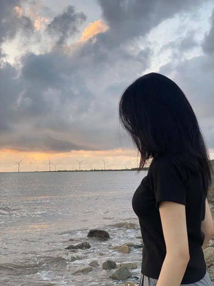 Ảnh gái xinh chụp dáng che mặt độc đáo 48