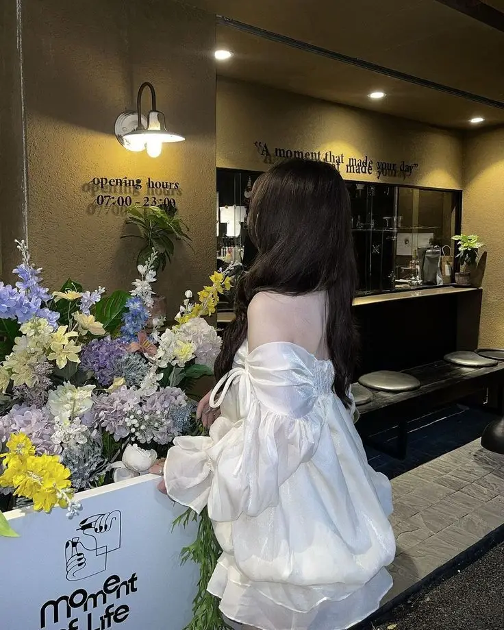 Ảnh gái xinh chụp dáng che mặt độc đáo 52