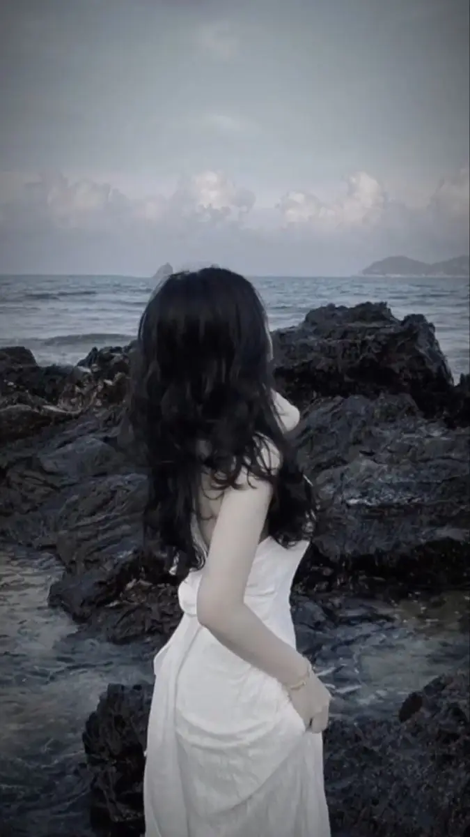 Ảnh Gái Xinh Chụp Sau Lưng - Bộ Ảnh Thể Hiện Phong Cách 15