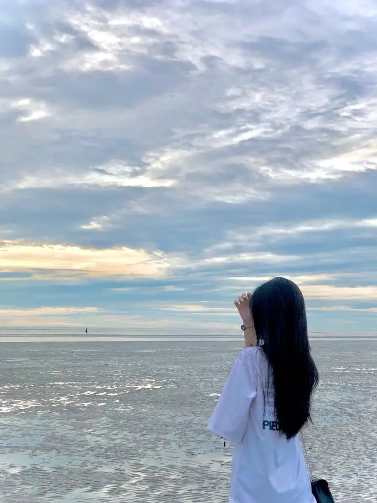 Ảnh Gái Xinh Chụp Sau Lưng - Bộ Ảnh Thể Hiện Phong Cách 33