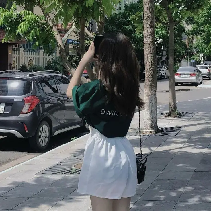 Ảnh Gái Xinh Chụp Sau Lưng - Bộ Ảnh Thể Hiện Phong Cách 54