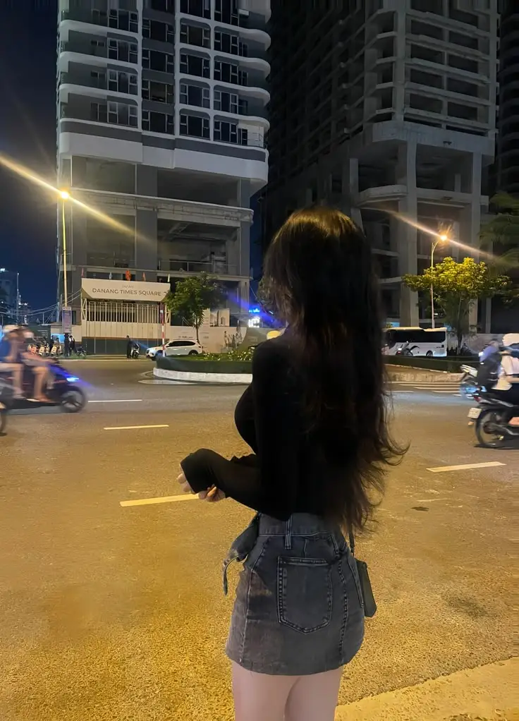 Ảnh Gái Xinh Chụp Sau Lưng - Bộ Ảnh Thể Hiện Phong Cách 63