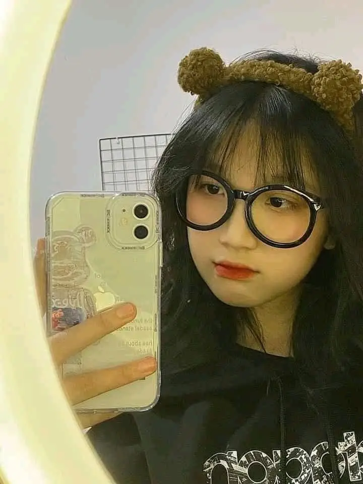 Ảnh Gái Xinh Đeo Mắt Kính Cute 48