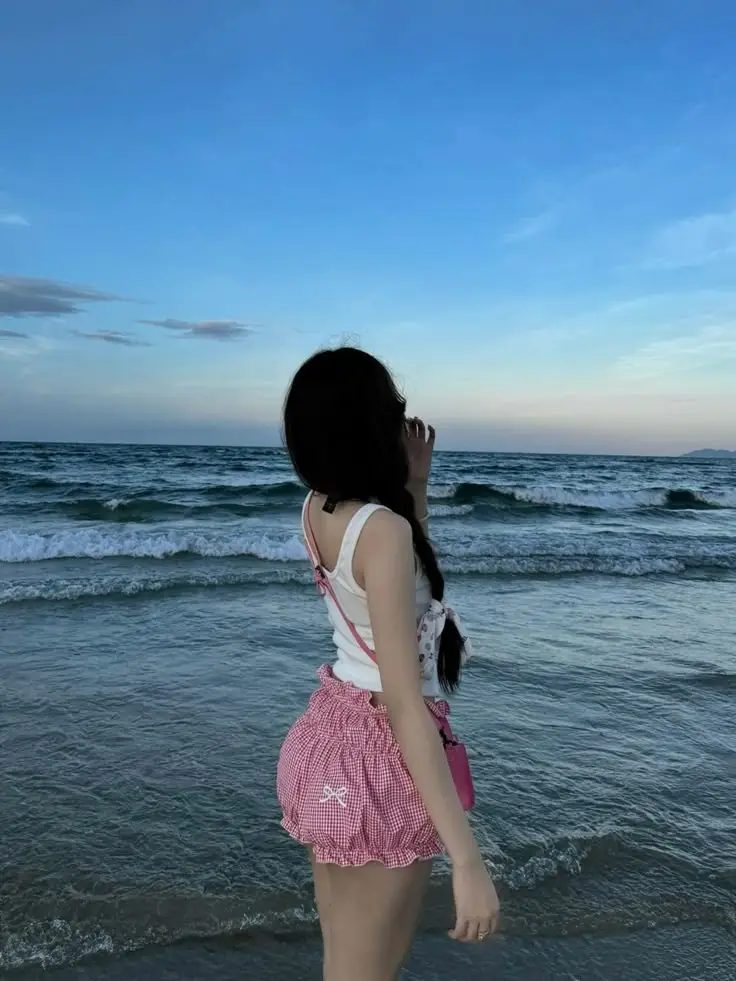 Ảnh Gái Xinh Đi Biển - Tuyển Tập Hình Ảnh Nóng Bỏng 12