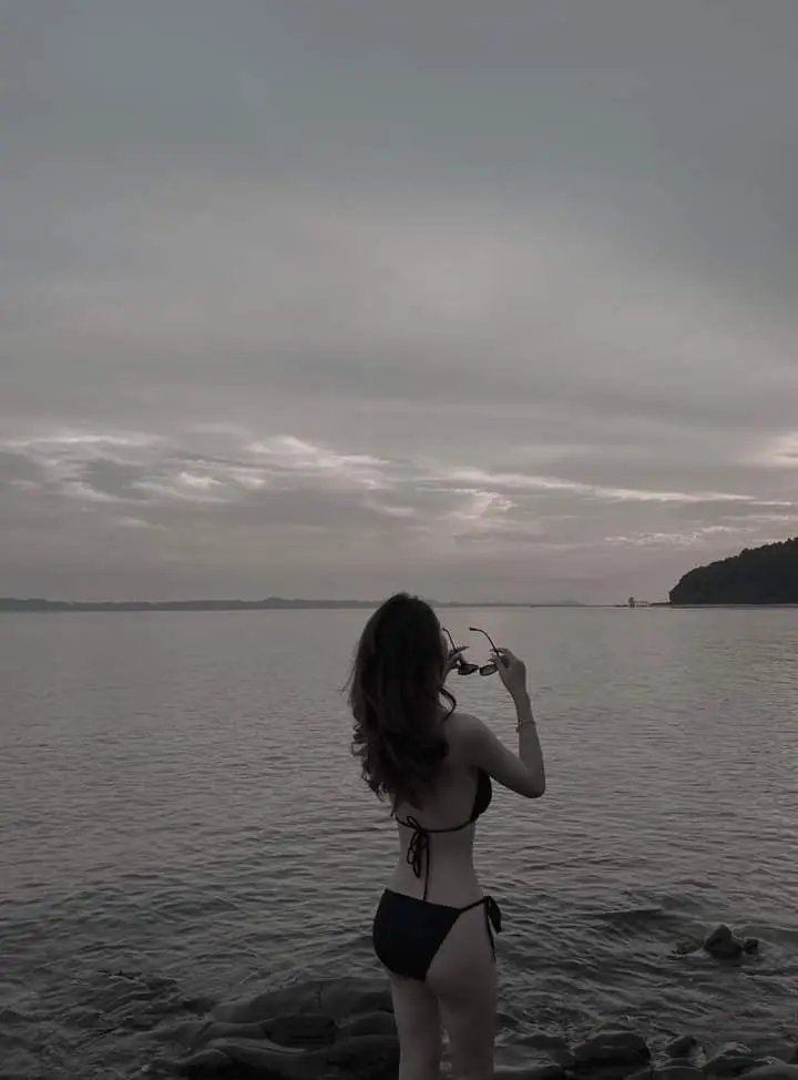 Ảnh Gái Xinh Đi Biển - Tuyển Tập Hình Ảnh Nóng Bỏng 13