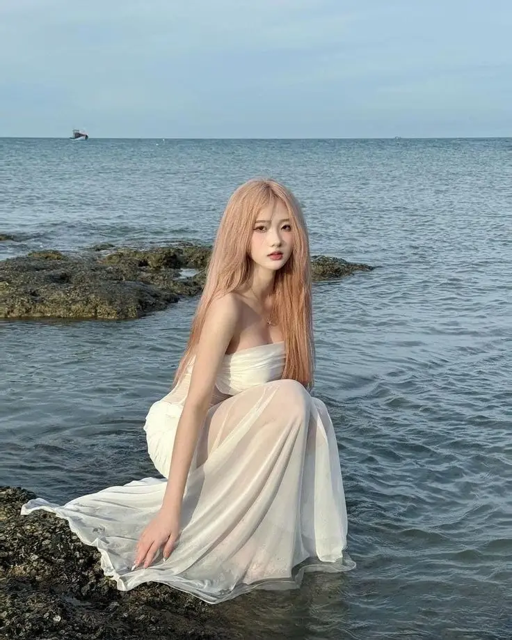 Ảnh Gái Xinh Đi Biển - Tuyển Tập Hình Ảnh Nóng Bỏng 18