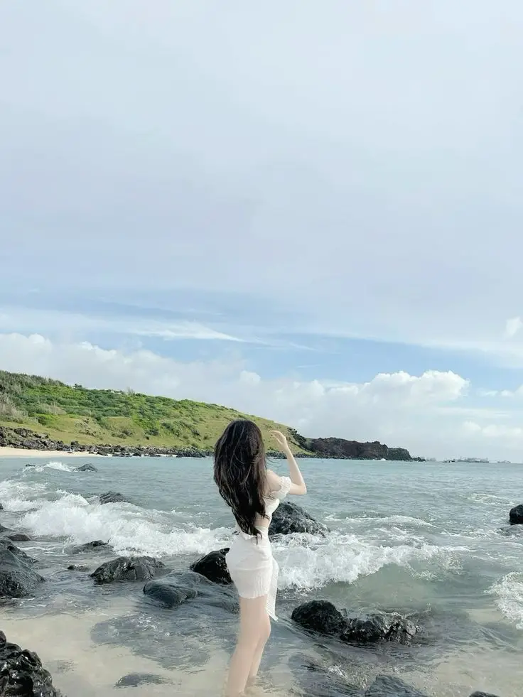 Ảnh Gái Xinh Đi Biển - Tuyển Tập Hình Ảnh Nóng Bỏng 26