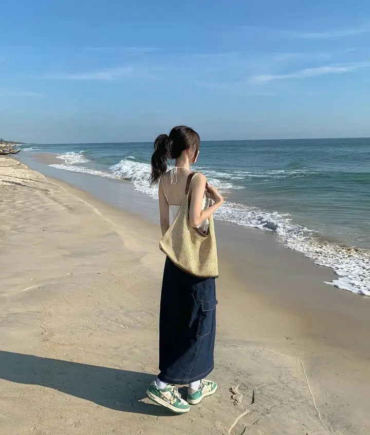 Ảnh Gái Xinh Đi Biển - Tuyển Tập Hình Ảnh Nóng Bỏng 37