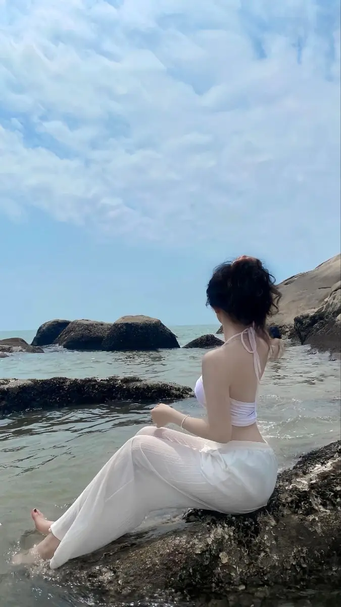 Ảnh Gái Xinh Đi Biển - Tuyển Tập Hình Ảnh Nóng Bỏng 64